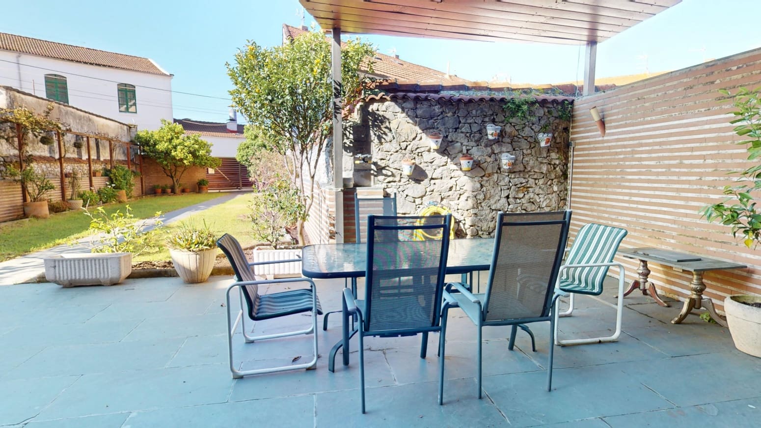 3 bedroom Flat for sale in Santona with garage - € 465,000 (Ref: 9726449)