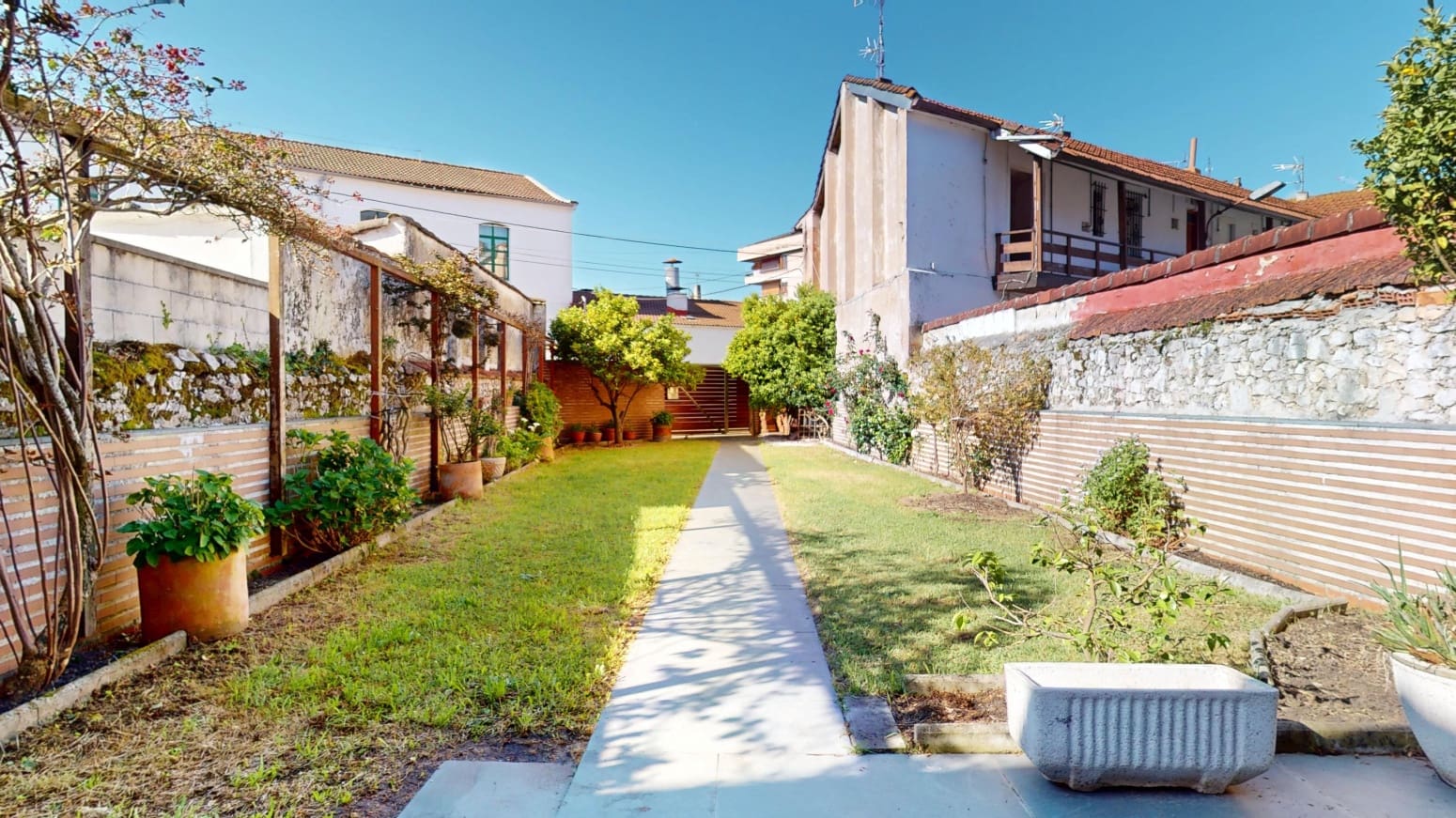 3 bedroom Flat for sale in Santona with garage - € 465,000 (Ref: 9726449)
