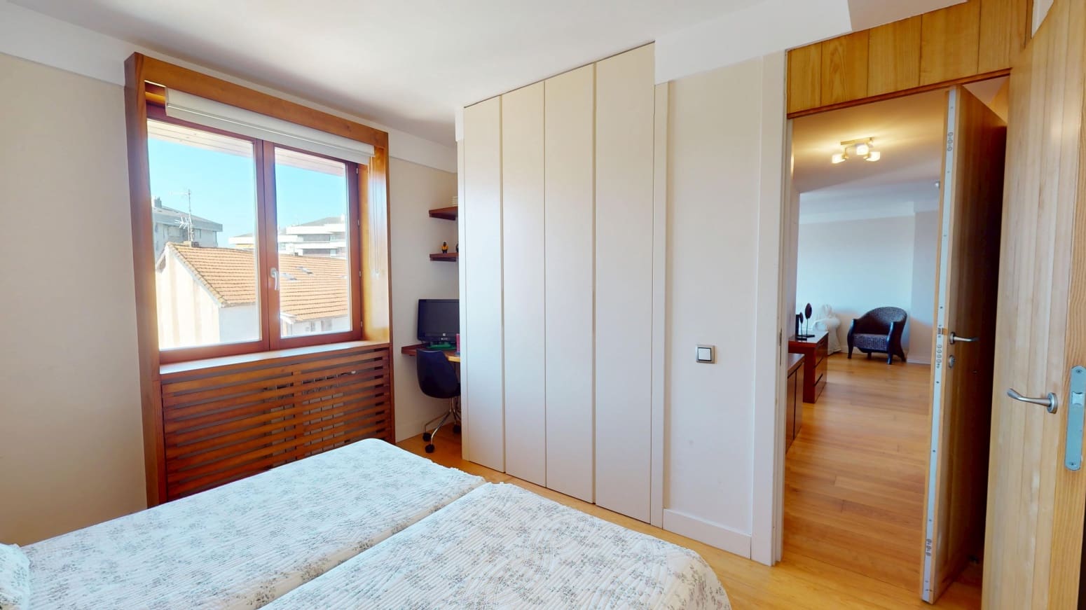 2 bedroom Flat for sale in Santona with garage - € 375,000 (Ref: 9726450)