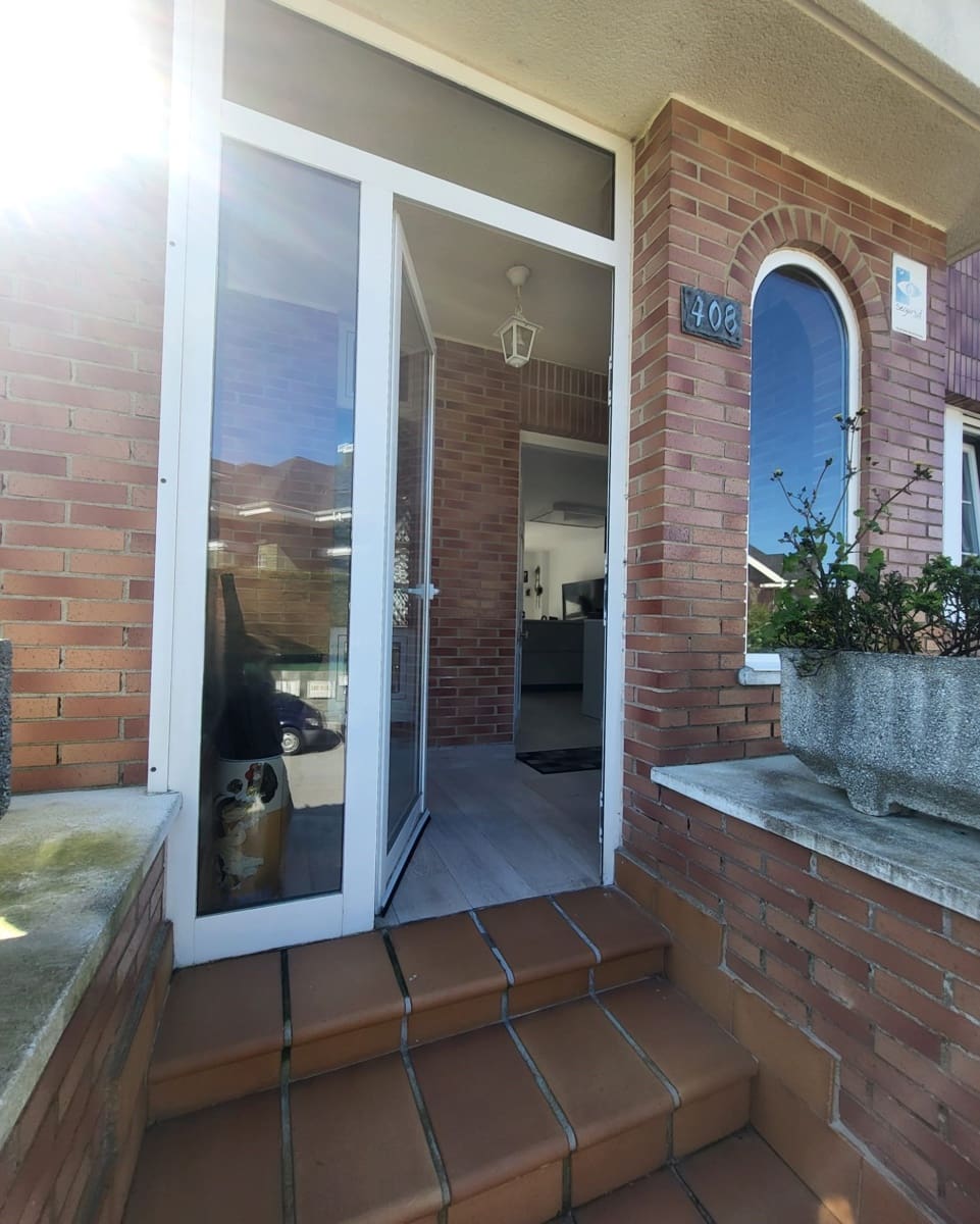 3 bedroom Villa for sale in Pielagos with garage - € 420,000 (Ref: 9726451)