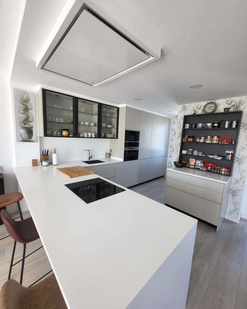 3 bedroom Villa for sale in Pielagos with garage - € 420,000 (Ref: 9726451)