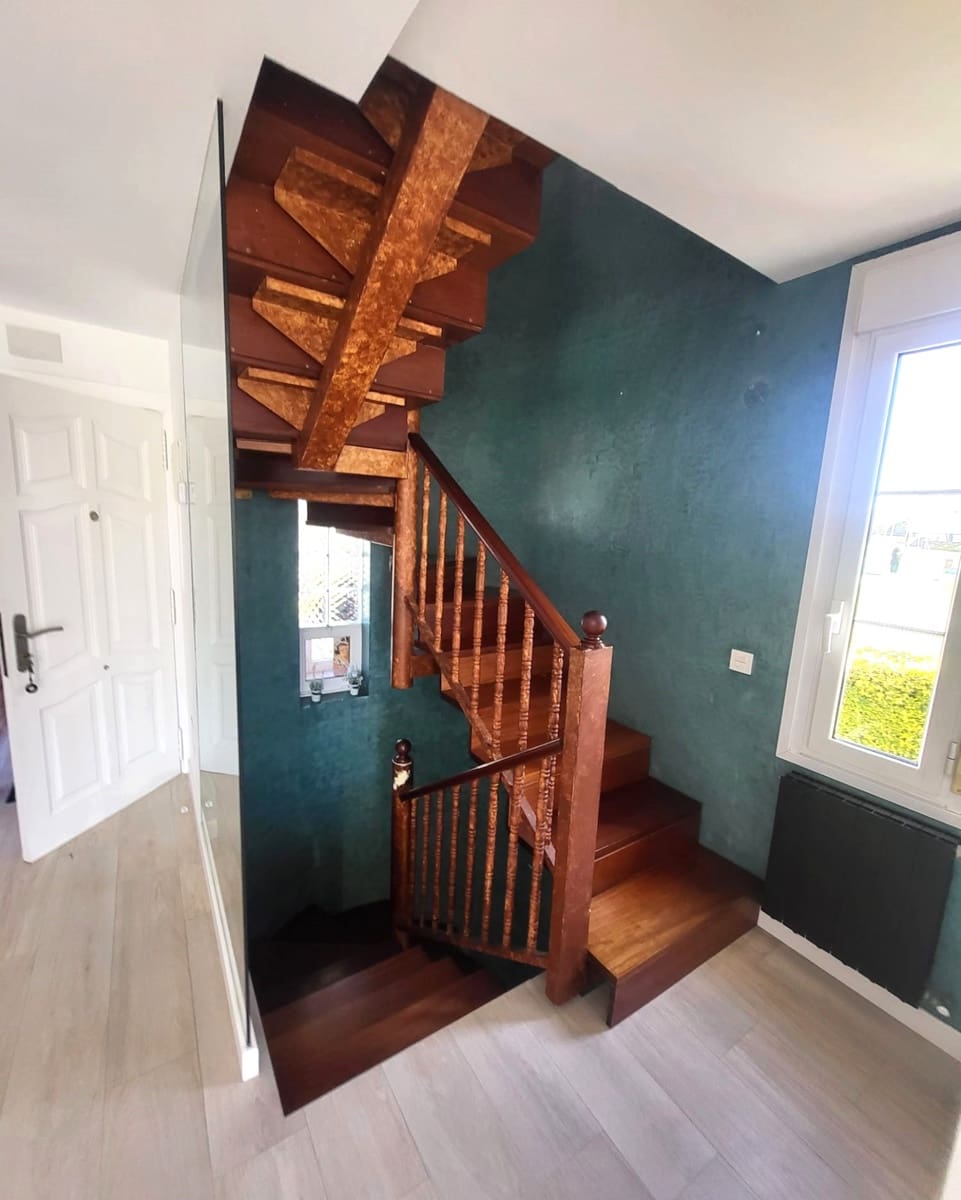 3 bedroom Villa for sale in Pielagos with garage - € 420,000 (Ref: 9726451)