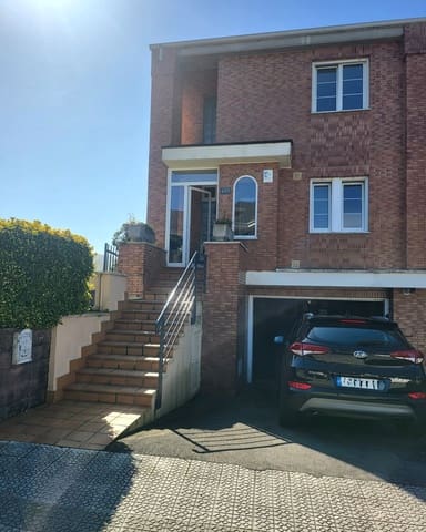 3 bedroom Villa for sale in Piélagos with garage - € 420,000 (Ref: 9726451)