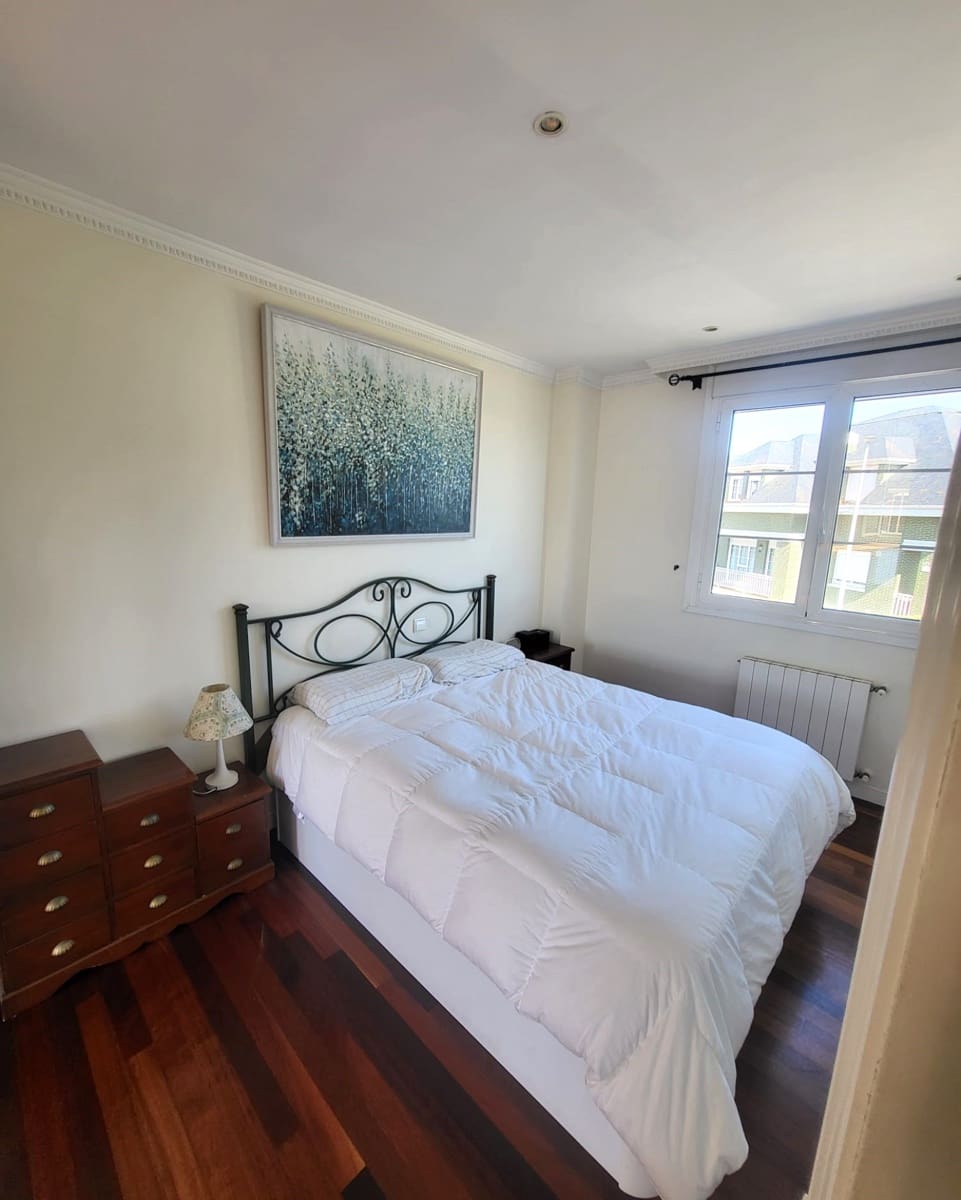 3 bedroom Villa for sale in Pielagos with garage - € 420,000 (Ref: 9726451)