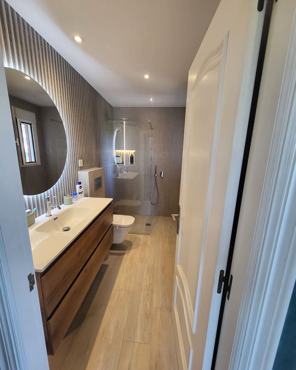 3 bedroom Villa for sale in Pielagos with garage - € 420,000 (Ref: 9726451)