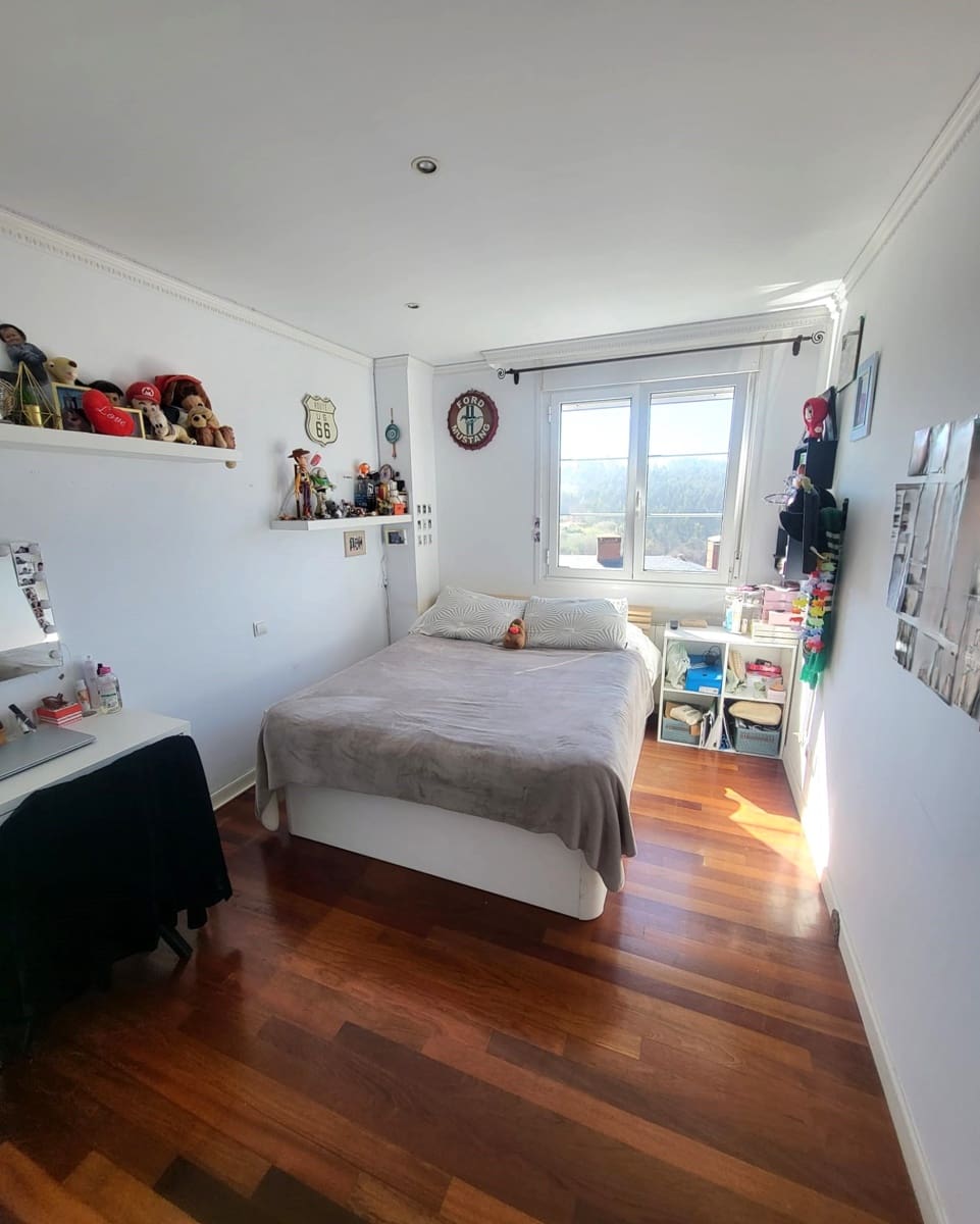 3 bedroom Villa for sale in Pielagos with garage - € 420,000 (Ref: 9726451)