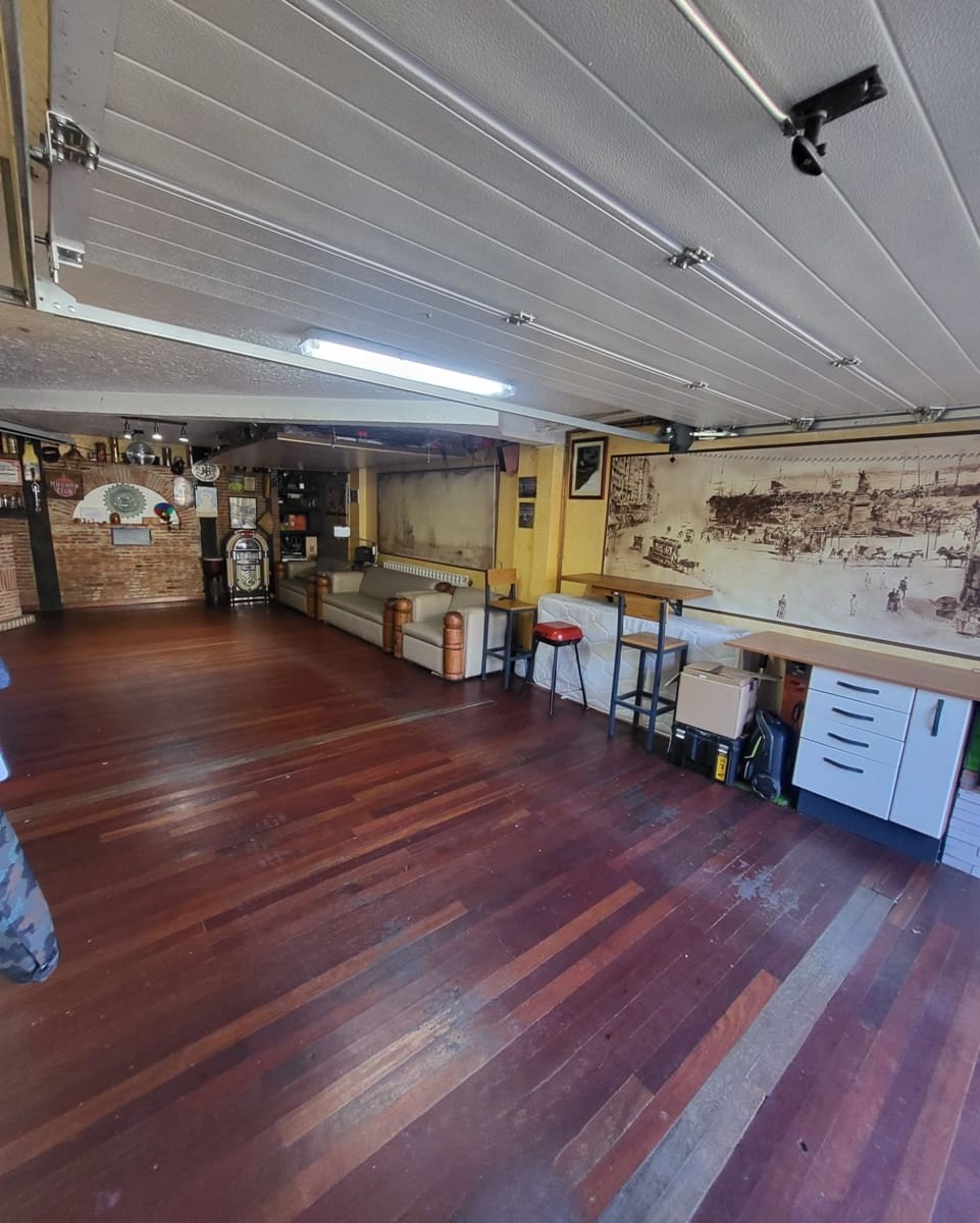 3 bedroom Villa for sale in Pielagos with garage - € 420,000 (Ref: 9726451)