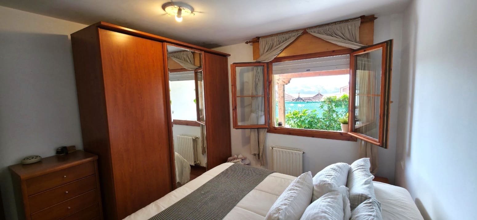 3 bedroom Flat for sale in San Vicente de la Barquera with garage - € 235,000 (Ref: 9751699)