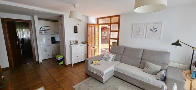 3 bedroom Flat for sale in San Vicente de la Barquera with garage - € 235,000 (Ref: 9751699)