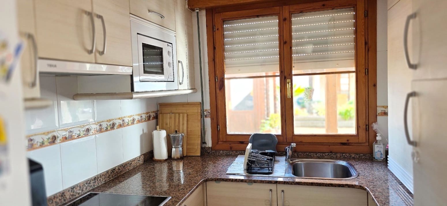 3 bedroom Flat for sale in San Vicente de la Barquera with garage - € 235,000 (Ref: 9751699)