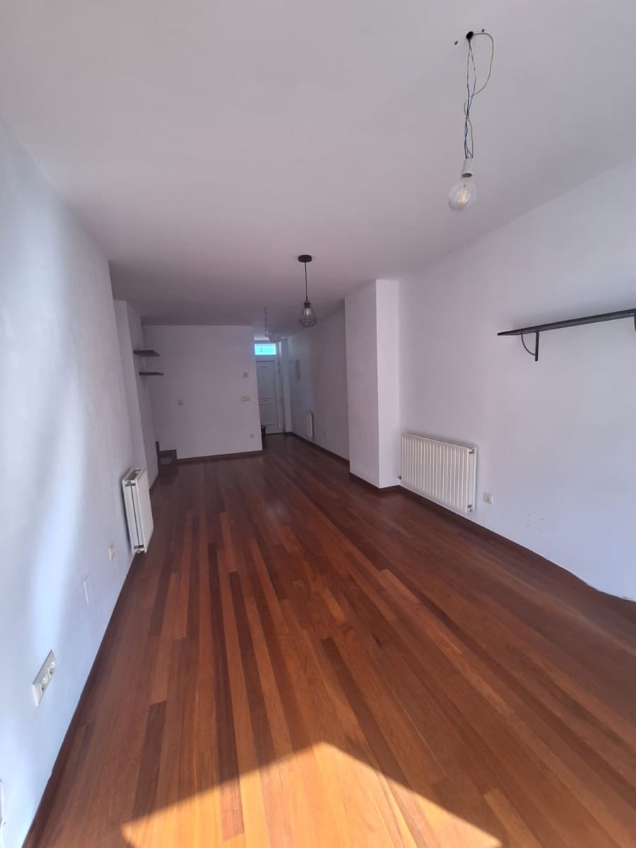 3 bedroom Flat for rent in Mortera with garage - € 860 (Ref: 9763541)