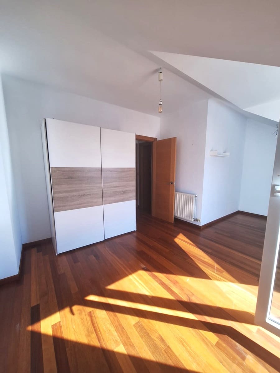 3 bedroom Flat for rent in Mortera with garage - € 860 (Ref: 9763541)