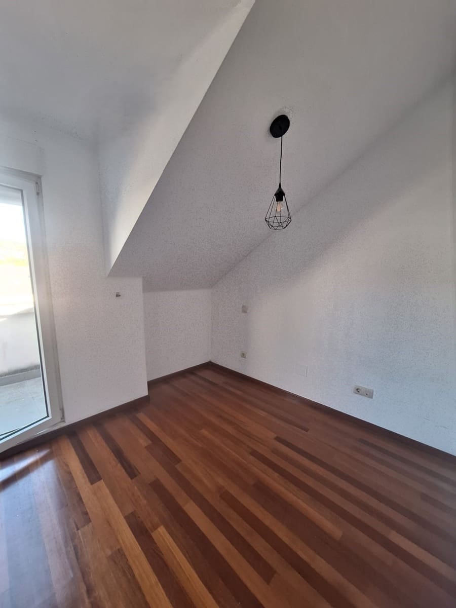 3 bedroom Flat for rent in Mortera with garage - € 860 (Ref: 9763541)