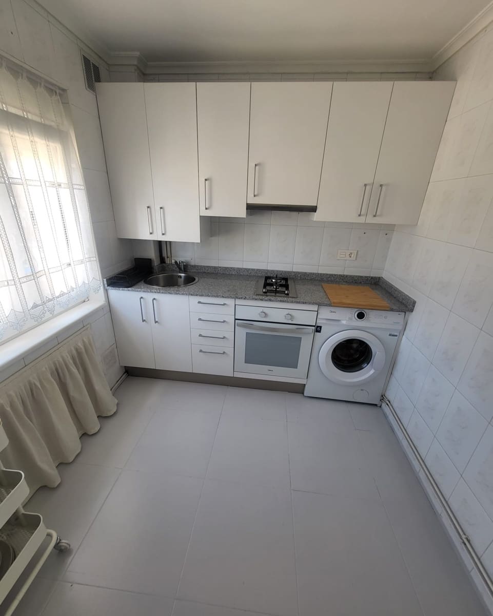 3 bedroom Flat for sale in Santander - € 197,000 (Ref: 9772803)