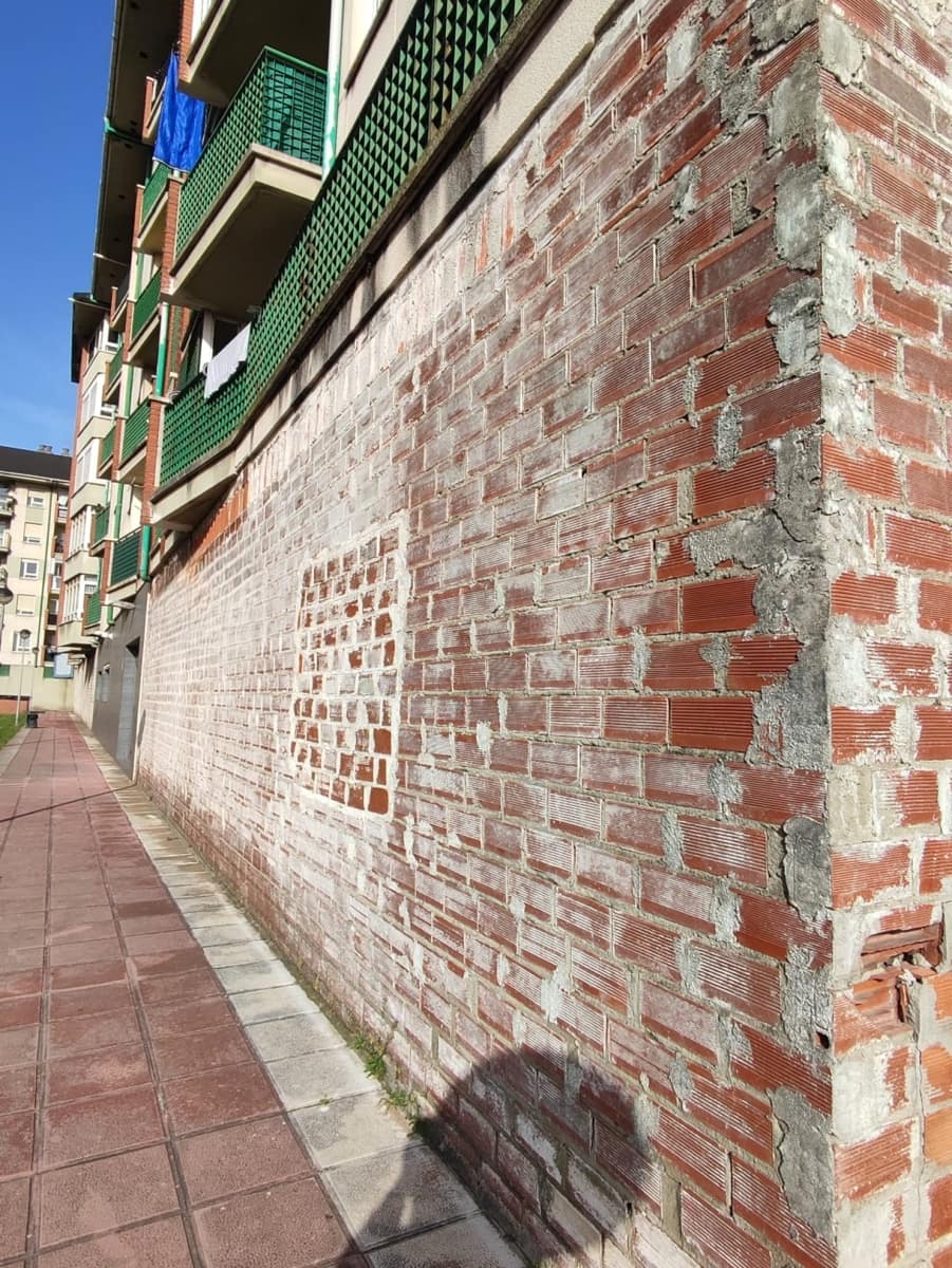 Commercieel te koop in Santander - € 160.000 (Ref: 9783145)