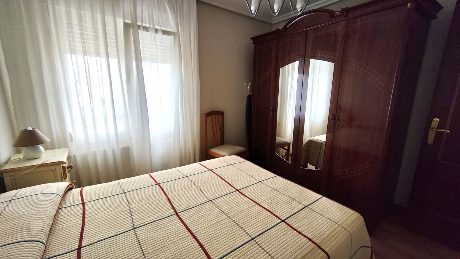 2 sypialnia Mieszkanie do wynajęcia w Santander - 850 € (Ref: 9783146)