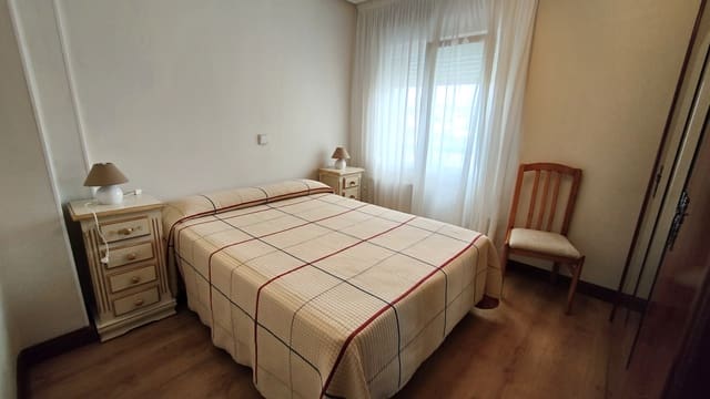 2 sypialnia Mieszkanie do wynajęcia w Santander - 850 € (Ref: 9783146)