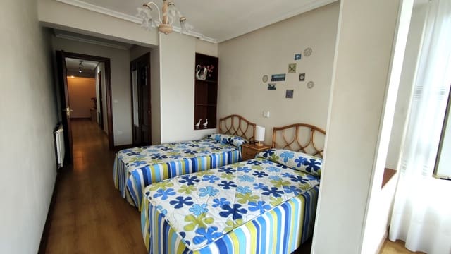 2 sypialnia Mieszkanie do wynajęcia w Santander - 850 € (Ref: 9783146)