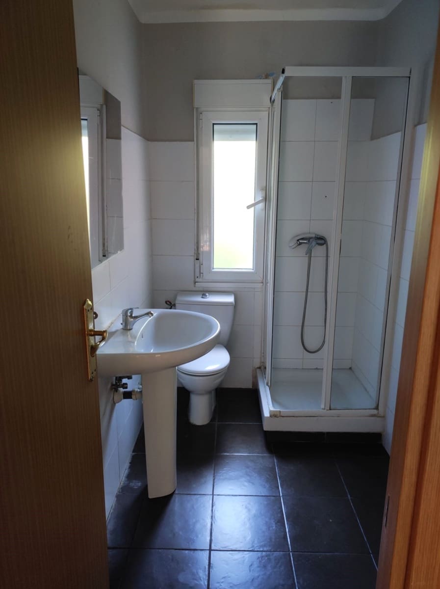 3 soveværelse Lejlighed til salg i Santander - € 210.000 (Ref: 9783147)