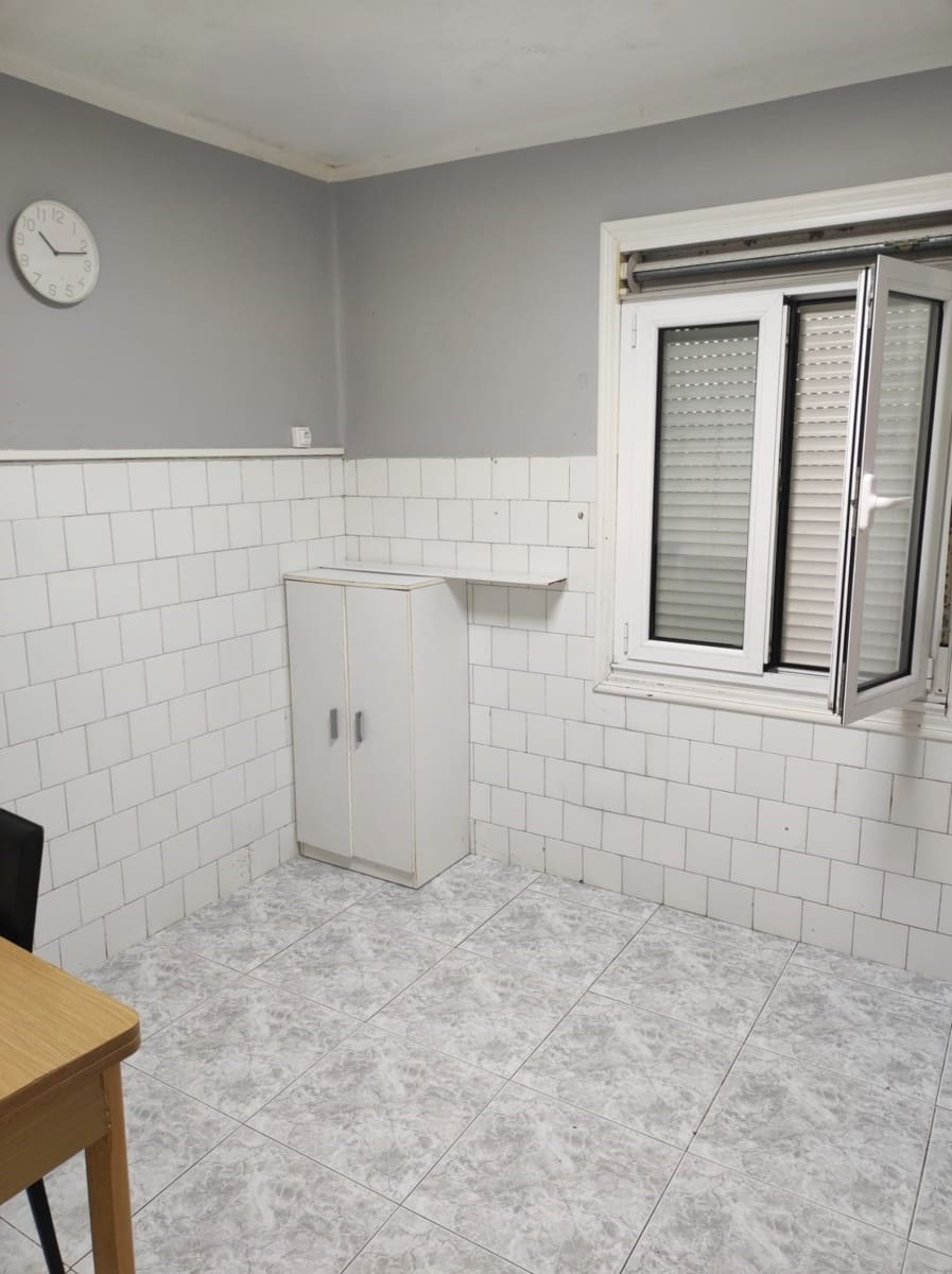 3 soveværelse Lejlighed til salg i Santander - € 210.000 (Ref: 9783147)