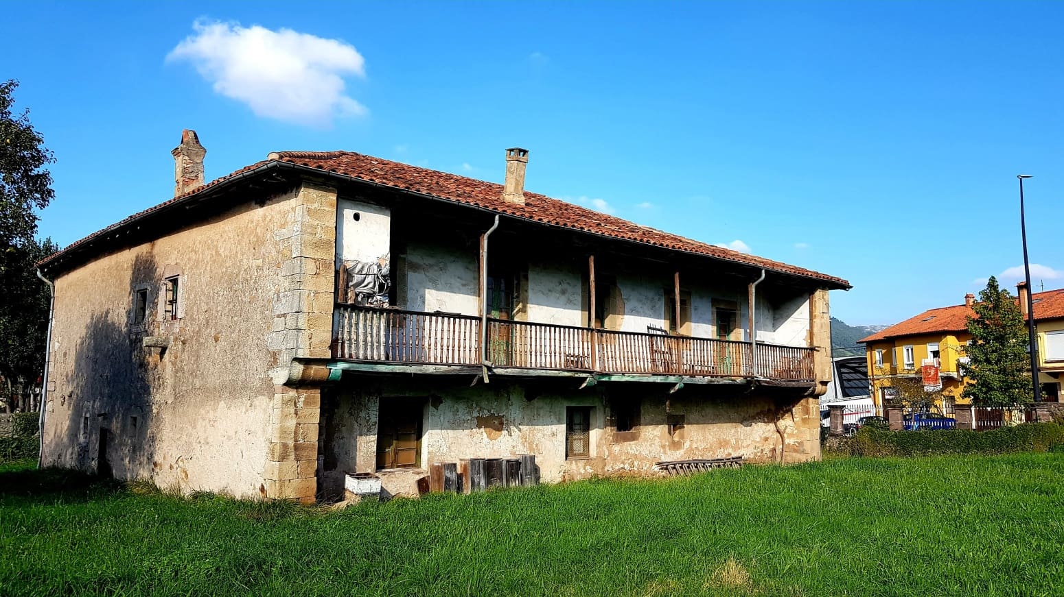 Villa/Maison à vendre à Los Corrales de Buelna - 200 000 € (Ref: 9798974)