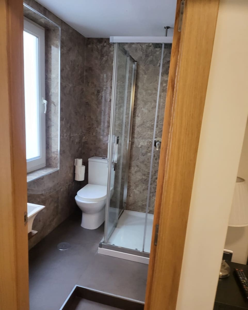 8 soverom Bedrift til salgs i Santander - € 975 000 (Ref: 9798975)