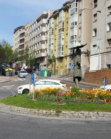 8 soverom Bedrift til salgs i Santander - € 975 000 (Ref: 9798975)