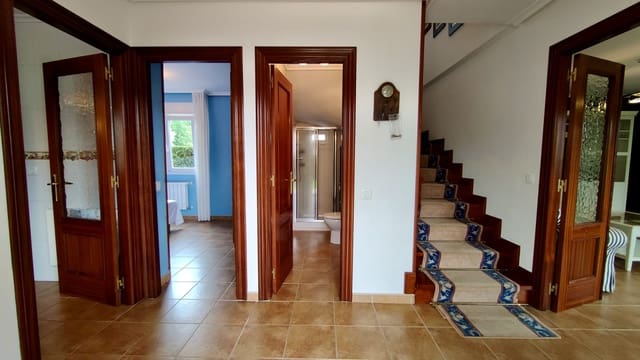 6 sypialnia Willa na sprzedaż w Bárcena de Cicero - 440 000 € (Ref: 9798976)