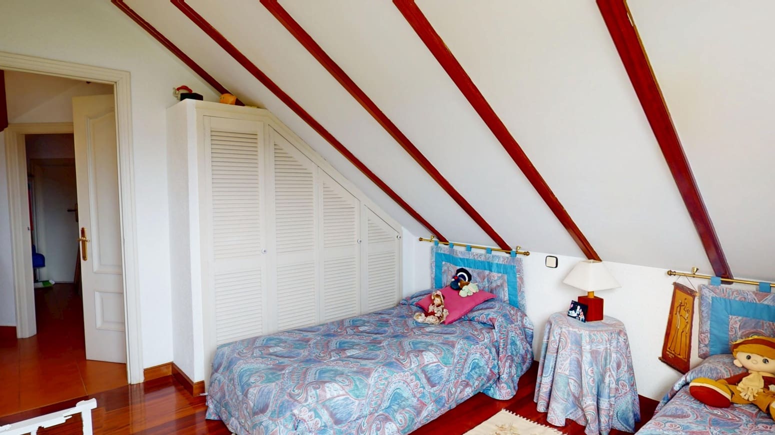 7 bedroom Villa for sale in Santander with garage - € 1,250,000 (Ref: 9811340)