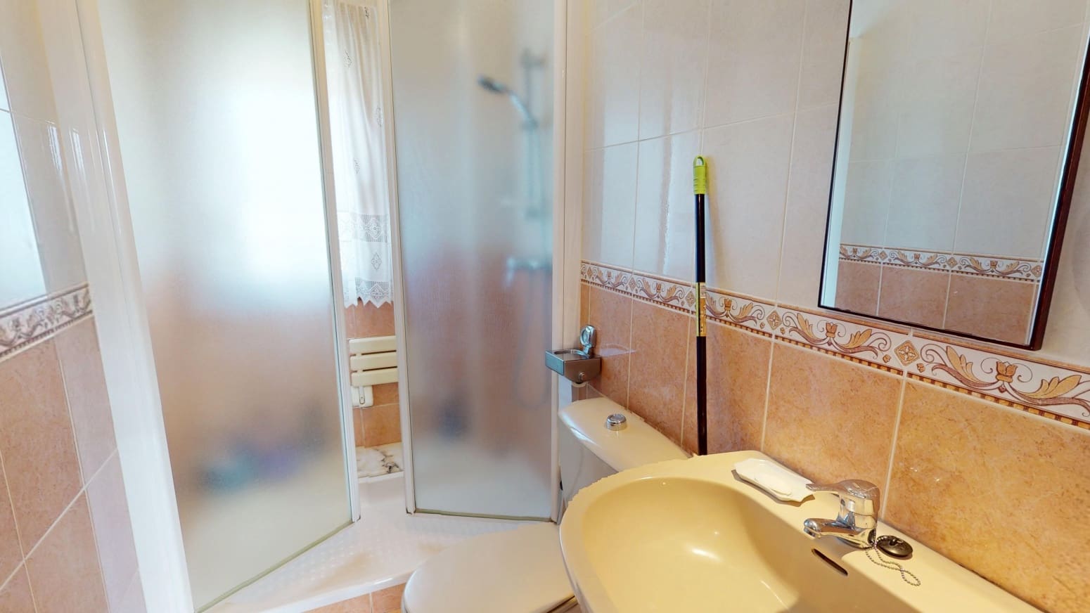 7 bedroom Villa for sale in Santander with garage - € 1,250,000 (Ref: 9811340)