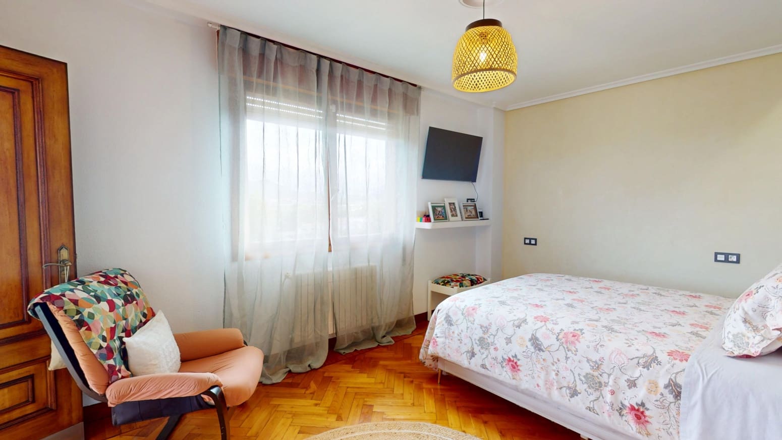 7 bedroom Villa for sale in Santander with garage - € 1,250,000 (Ref: 9811340)