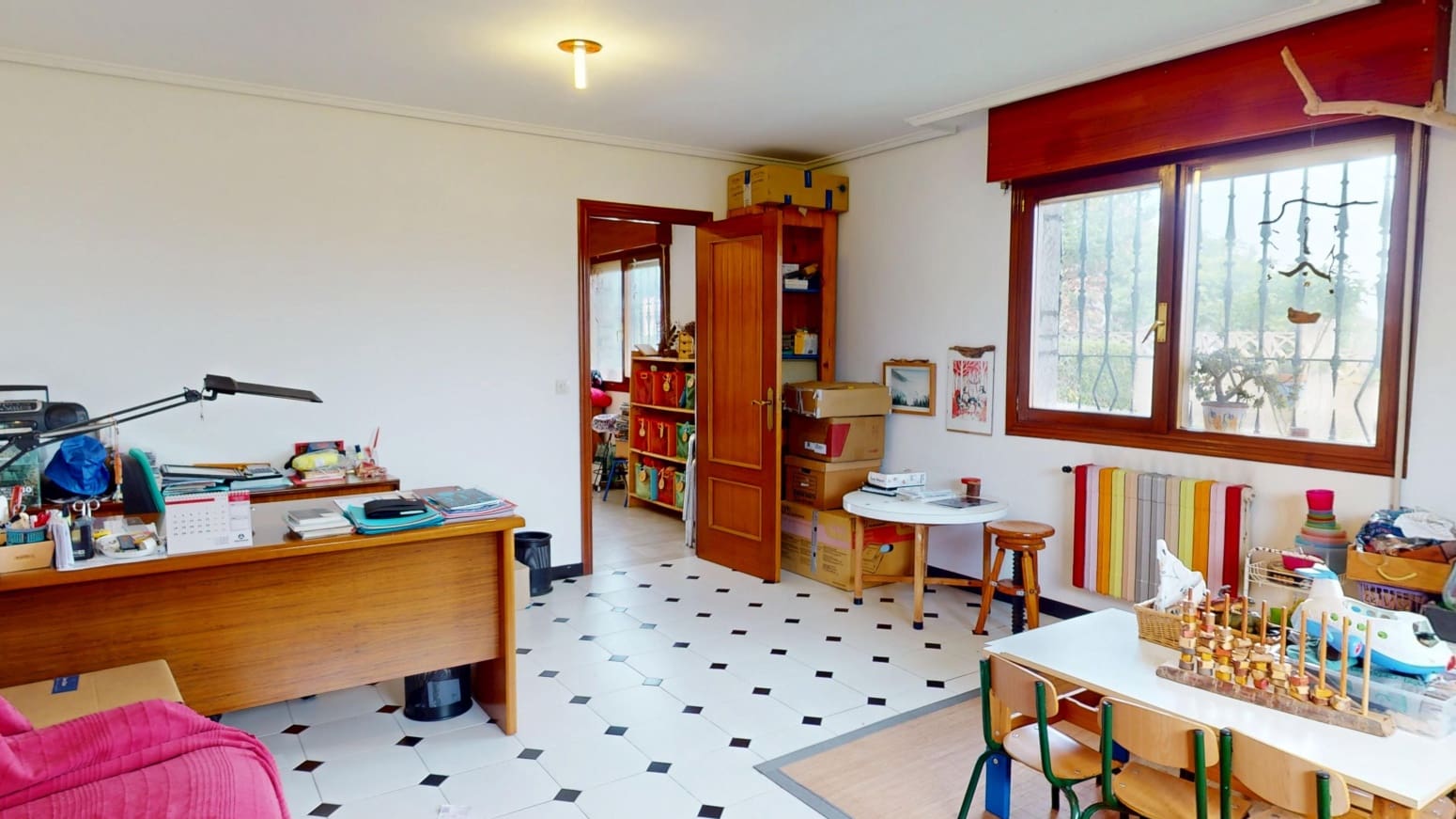 7 bedroom Villa for sale in Santander with garage - € 1,250,000 (Ref: 9811340)