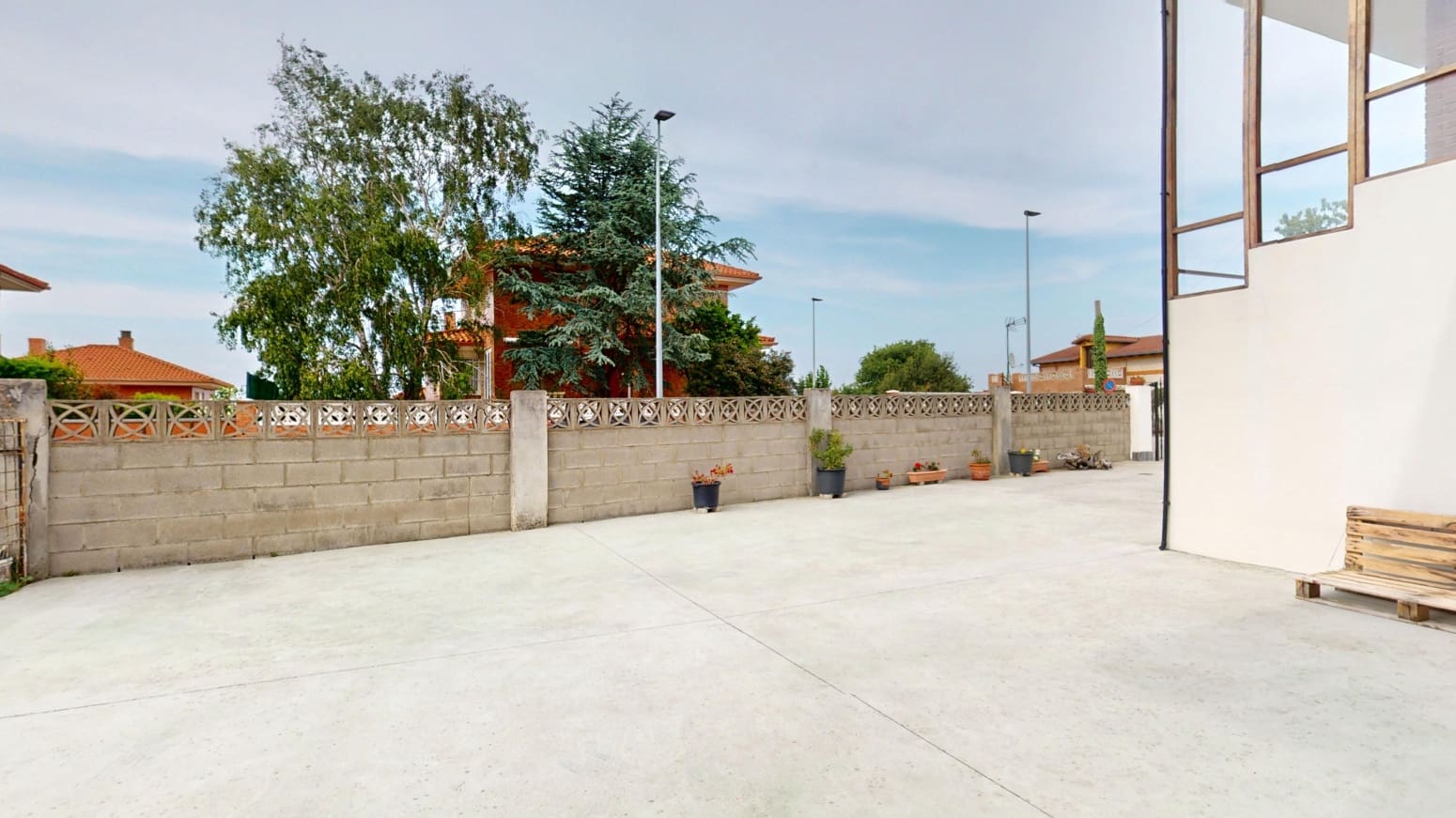 7 bedroom Villa for sale in Santander with garage - € 1,250,000 (Ref: 9811340)