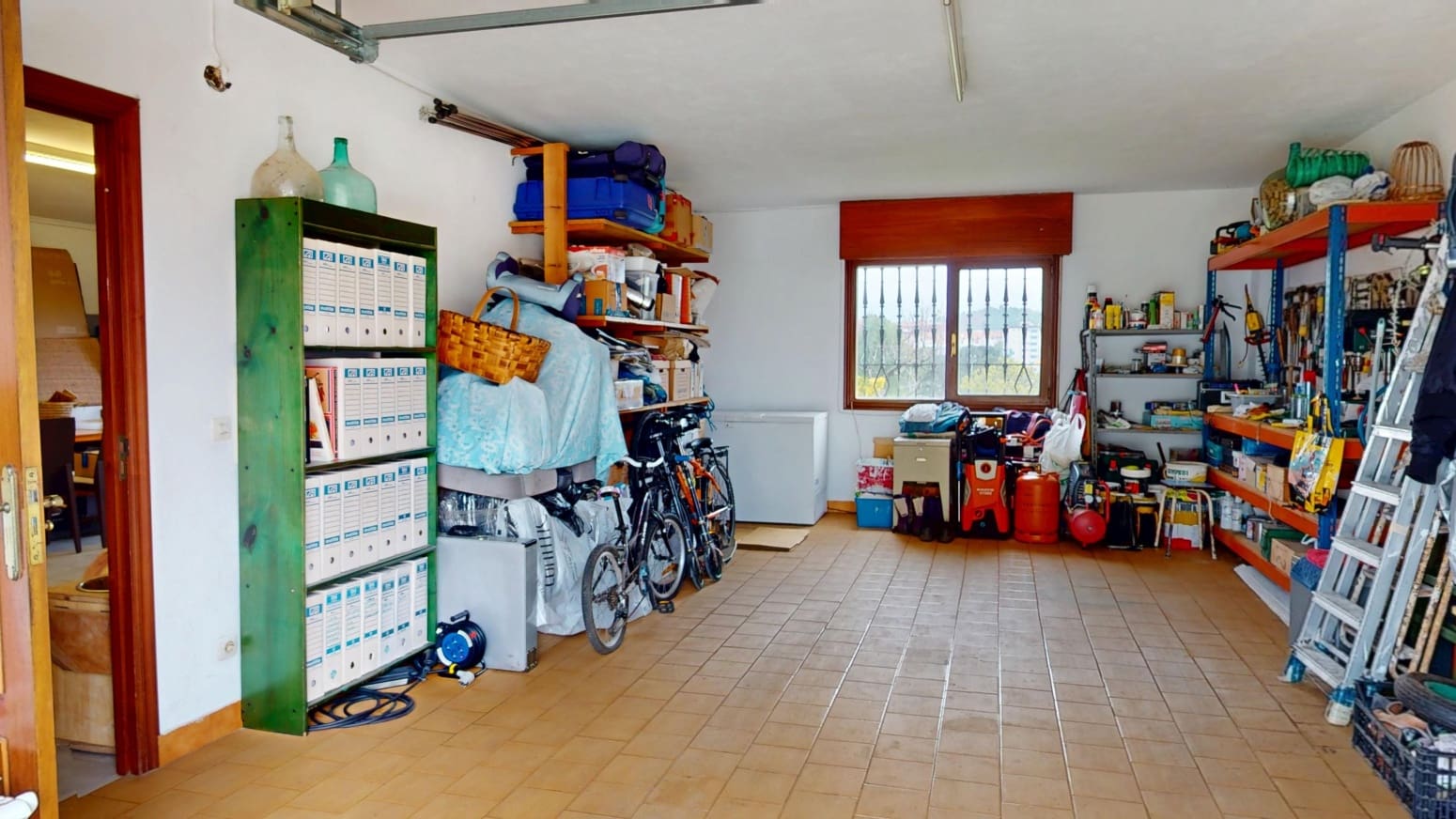 7 bedroom Villa for sale in Santander with garage - € 1,250,000 (Ref: 9811340)