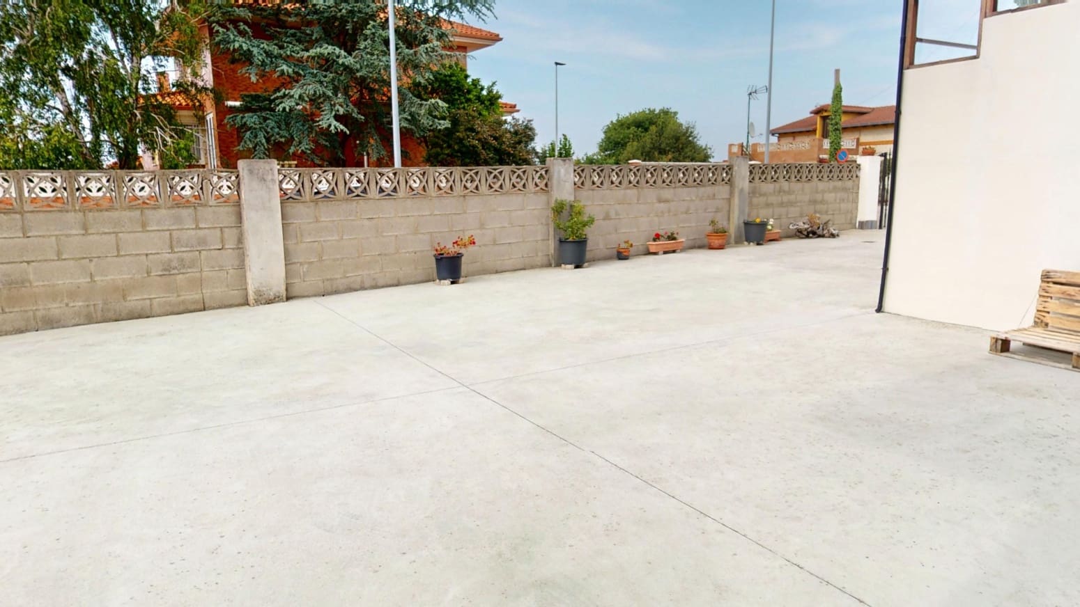 7 bedroom Villa for sale in Santander with garage - € 1,250,000 (Ref: 9811340)