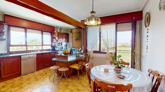 7 soverom Villa til salgs i Santander med garasje - € 1 250 000 (Ref: 9811340)