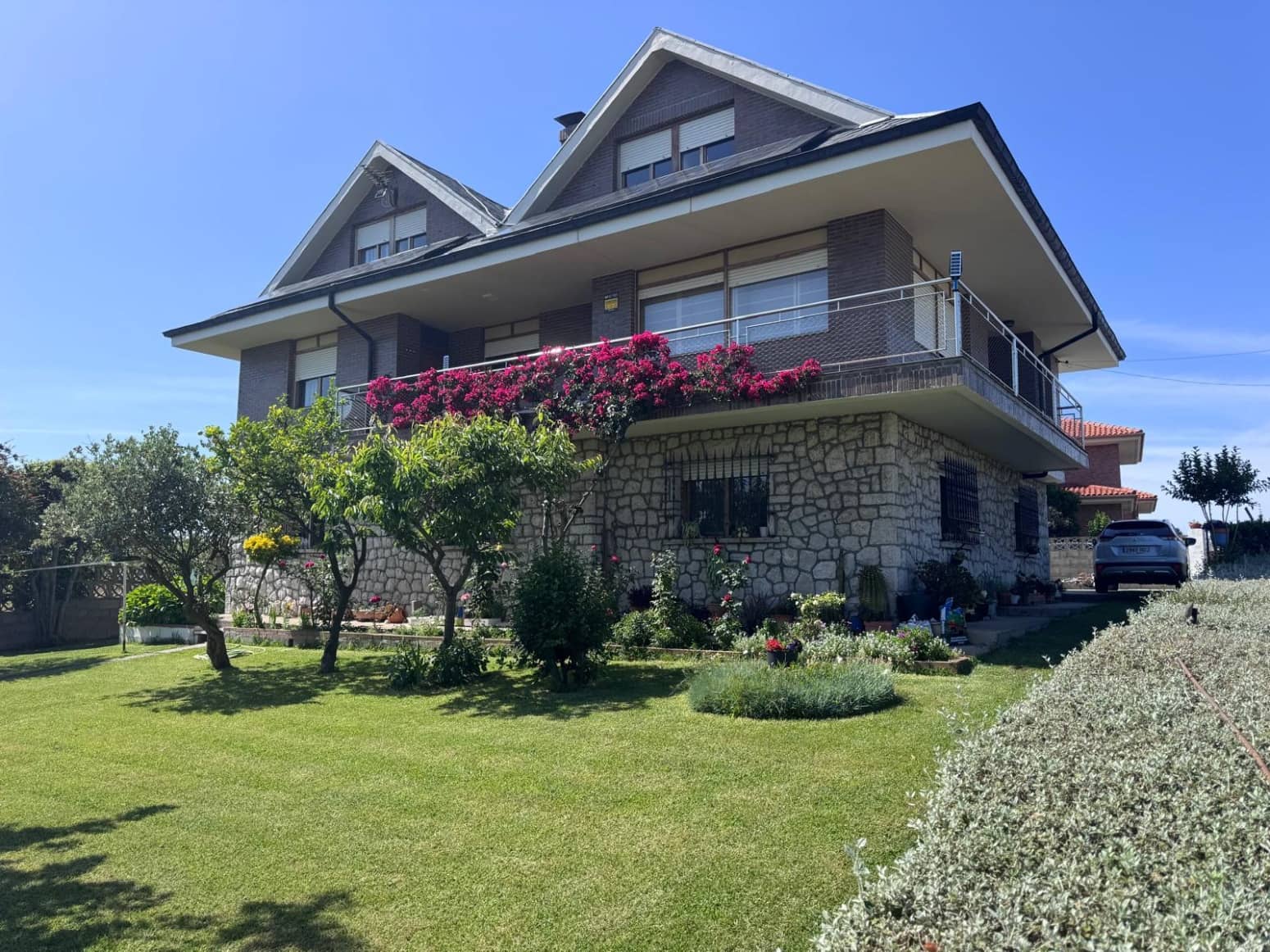 7 Zimmer Villa zu verkaufen in Santander mit Garage - 1.250.000 € (Ref: 9811340)