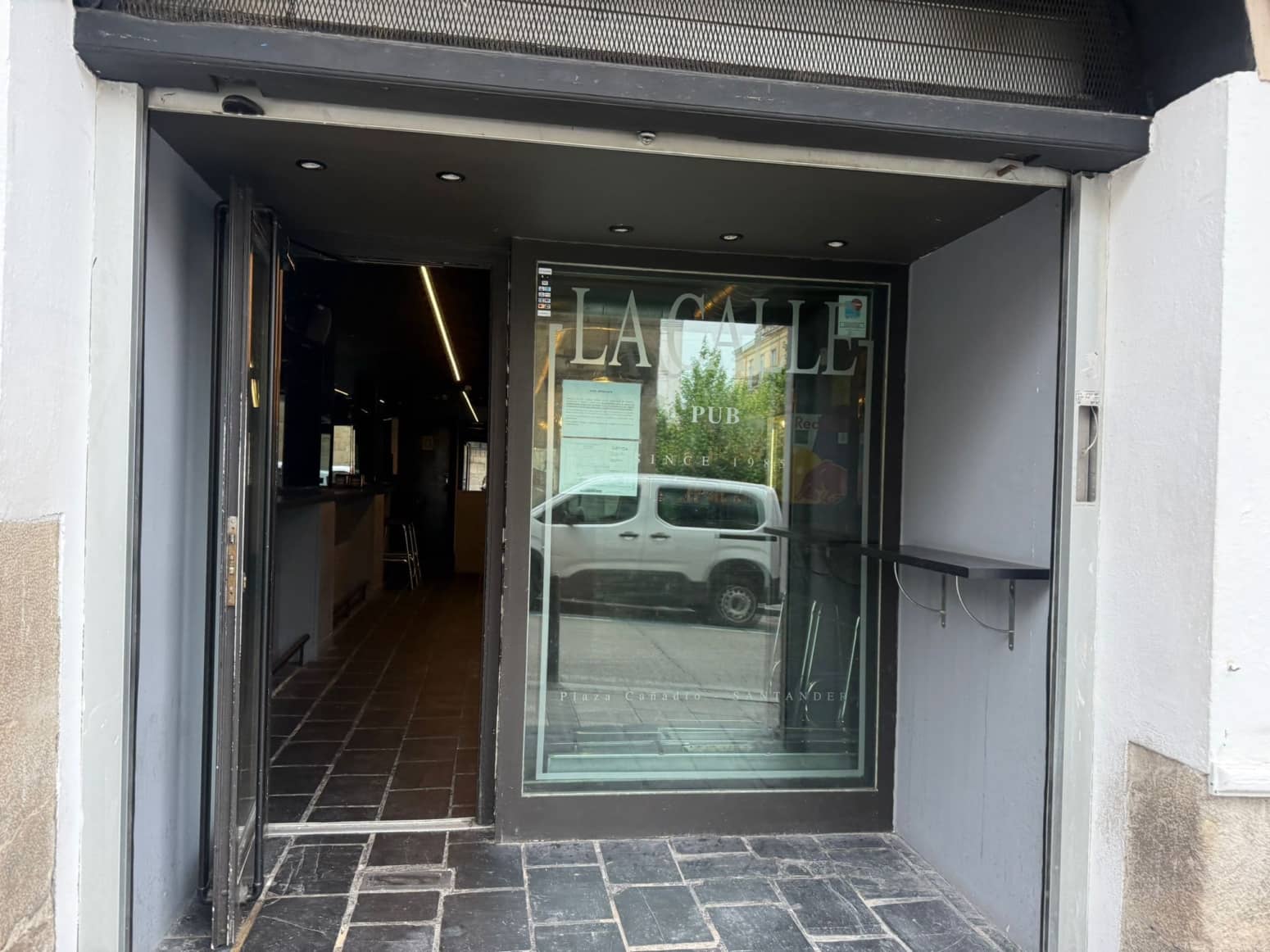 Virksomhed til salg i Santander - € 218.000 (Ref: 9817804)