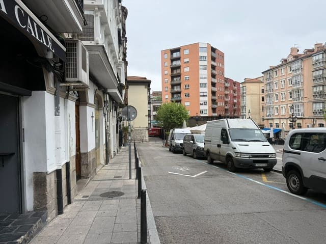 Virksomhed til salg i Santander - € 218.000 (Ref: 9817804)