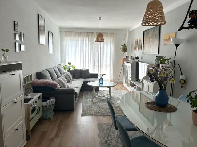 4 soveværelse Lejlighed til salg i Villapresente, Reocín med garage - € 265.000 (Ref: 9820020)