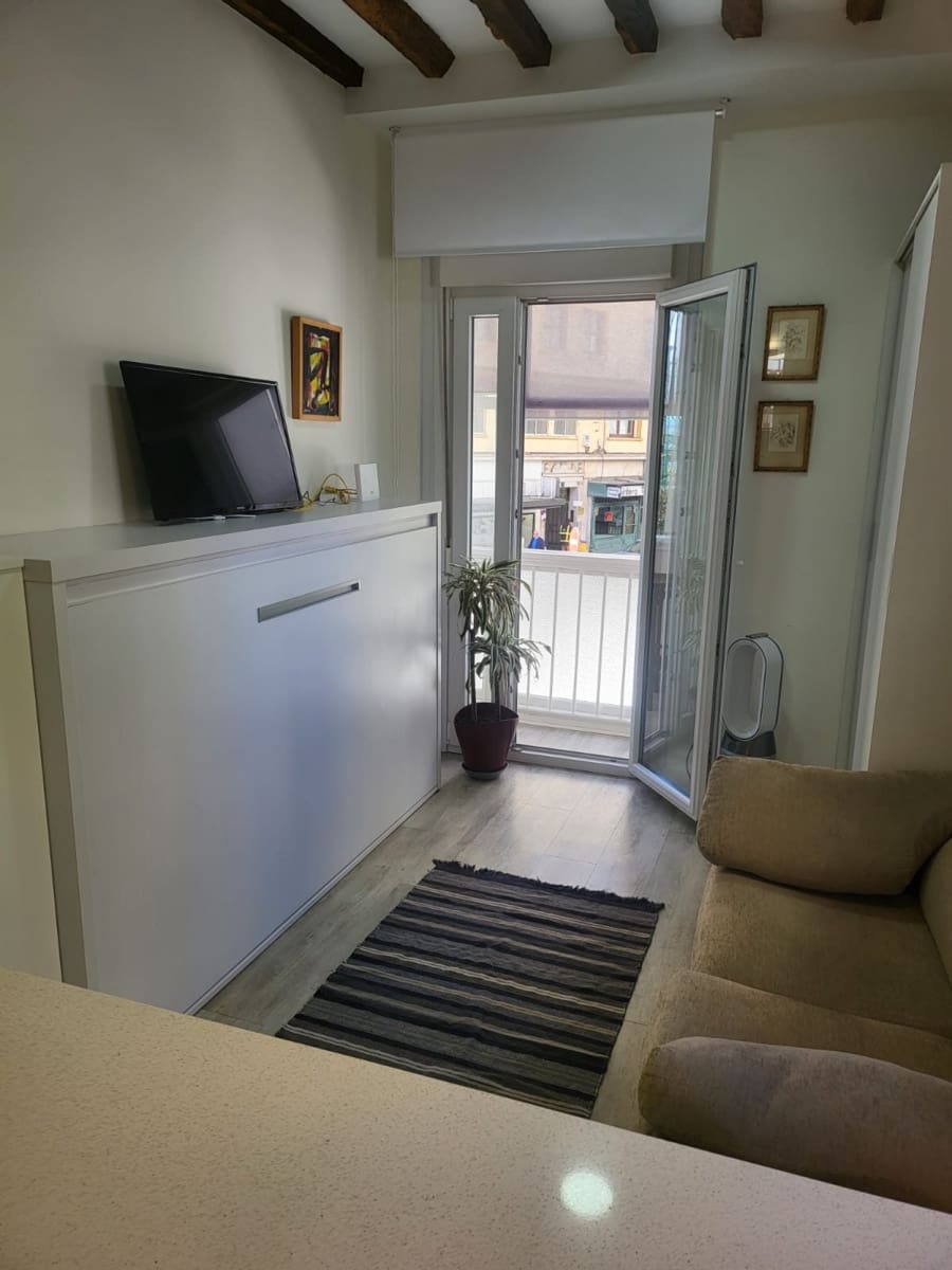 Lejlighed til leje i Santander - € 650 (Ref: 9822371)