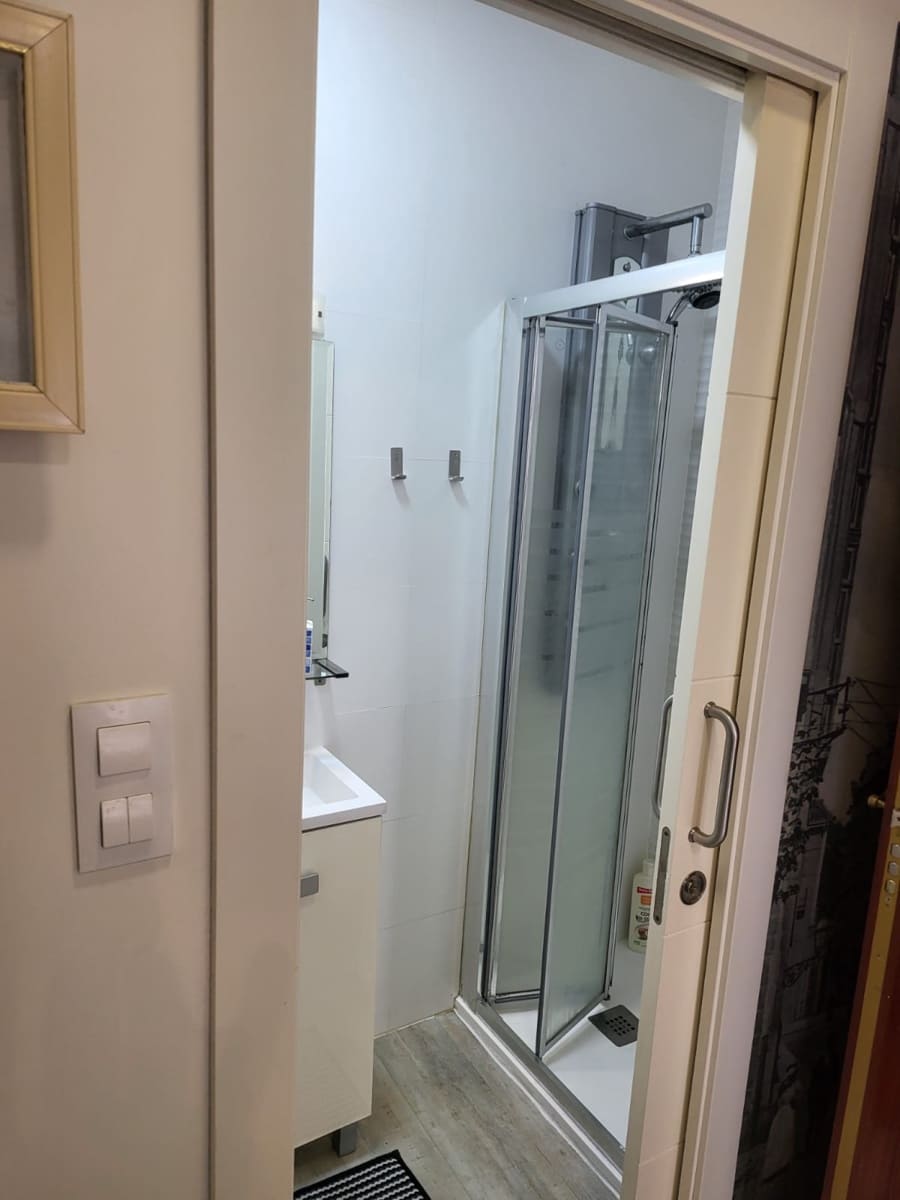 Lejlighed til leje i Santander - € 650 (Ref: 9822371)