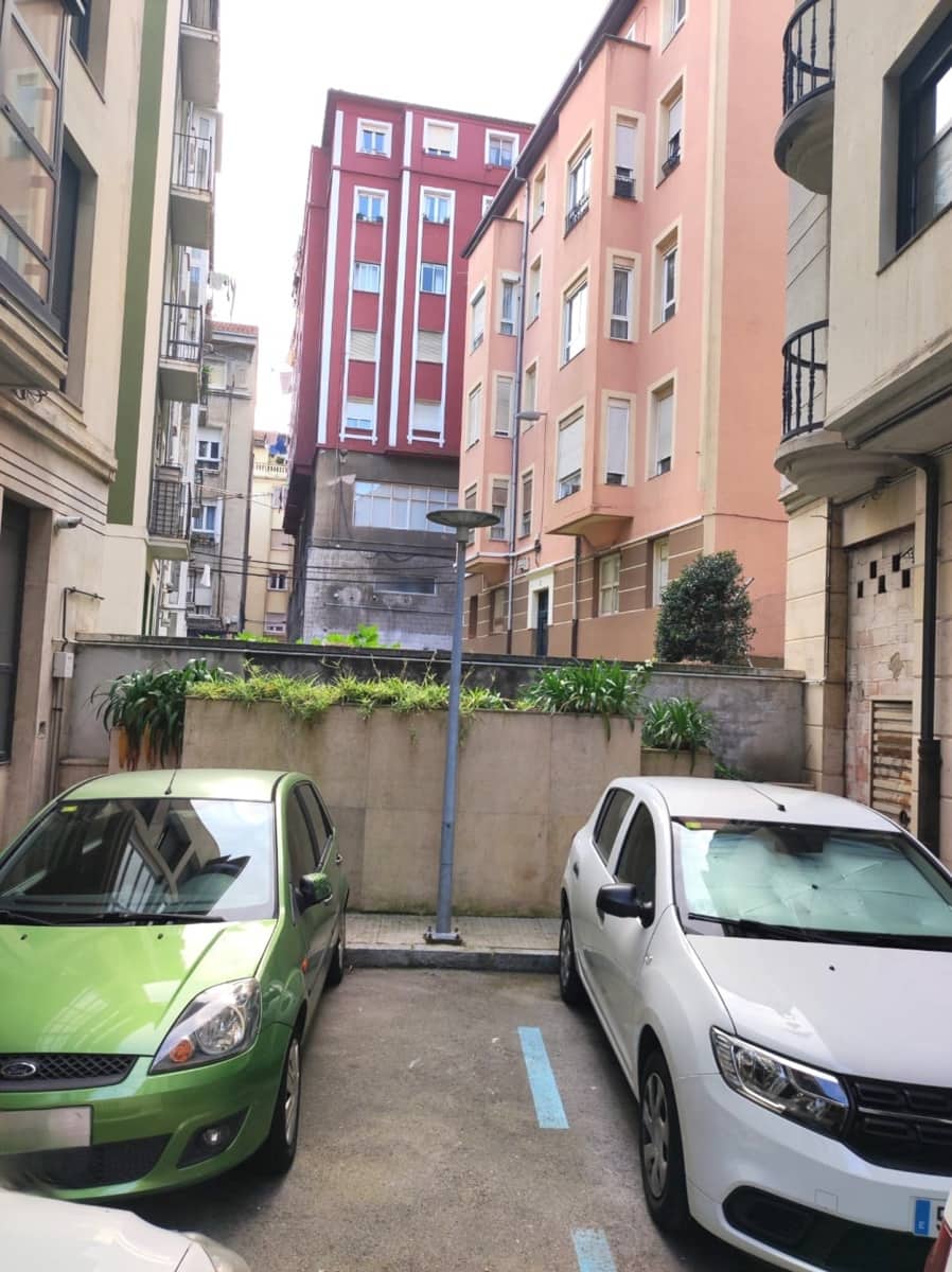 Commercial for sale in Santander - € 45,000 (Ref: 9826368)