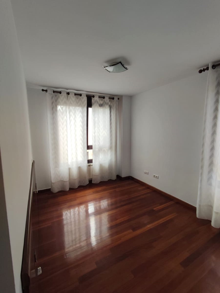 2 quarto Apartamento para venda em Santander com piscina garagem - 375 000 € (Ref: 9836022)