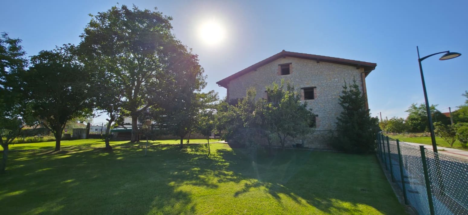 8 soverom Villa til salgs i Somo - € 1 200 000 (Ref: 9851039)