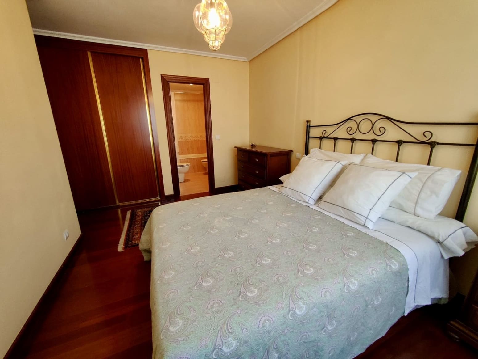 3 bedroom Flat for sale in Santander with garage - € 425,000 (Ref: 9871640)