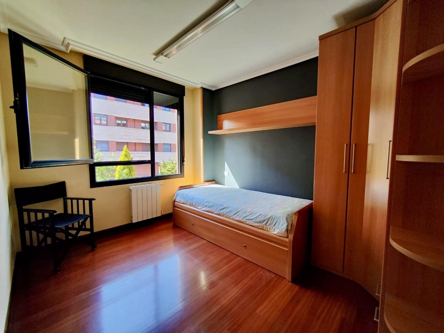 3 bedroom Flat for sale in Santander with garage - € 425,000 (Ref: 9871640)