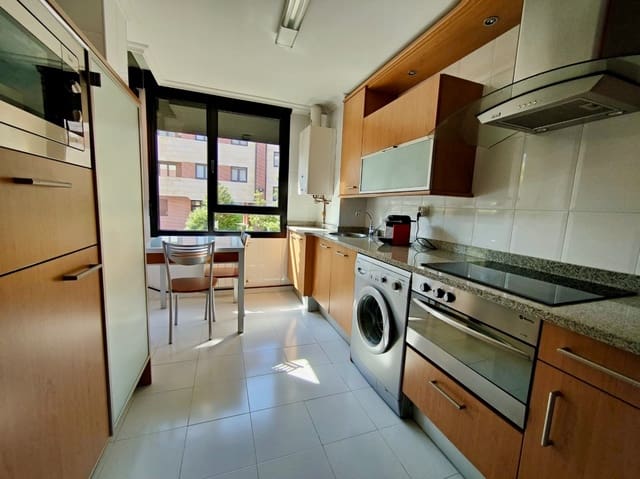 3 slaapkamer Flat te koop in Santander met garage - € 425.000 (Ref: 9871640)