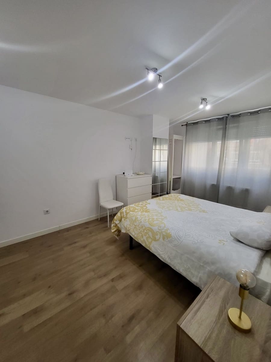 1 bedroom Flat for sale in Santander - € 187,000 (Ref: 9871641)