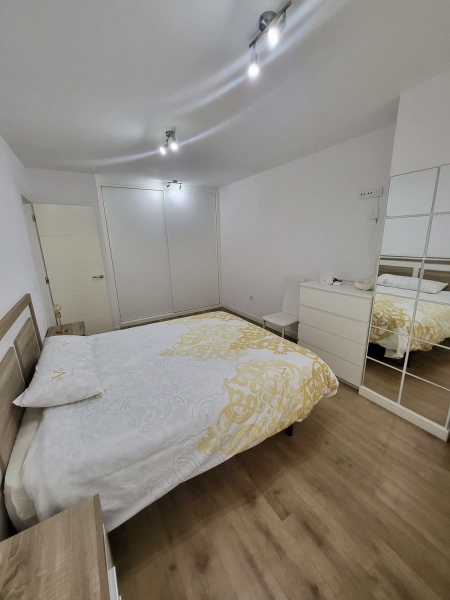 1 bedroom Flat for sale in Santander - € 187,000 (Ref: 9871641)